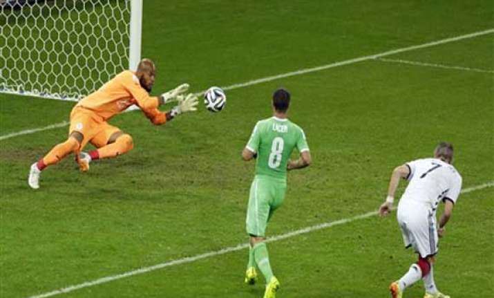 fifa world cup goalkeeper shines for algeria in world cup