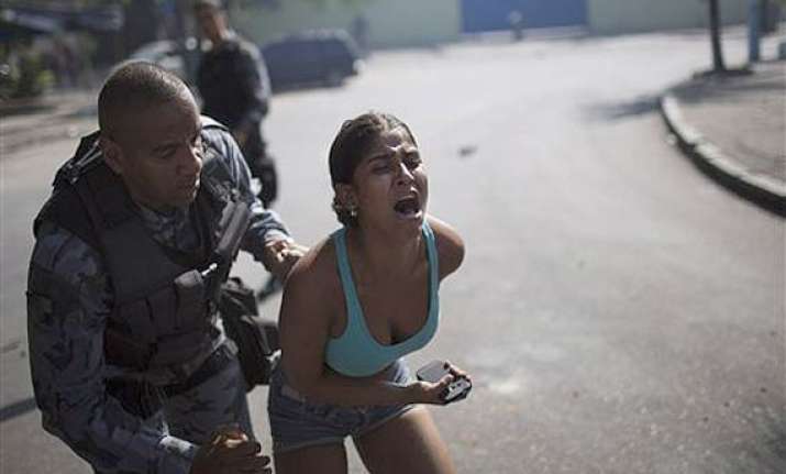 fifa downplays brazil violence worries
