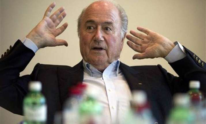 fifa calls sepp blatter to face ethics hearing