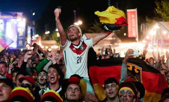 germany s world cup party gets underway at home