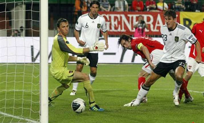 germany beats austria 2 1 in euro qualifier