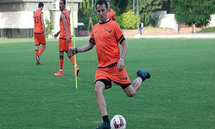 isl capital awaits del piero trezeguet as delhi dynamos