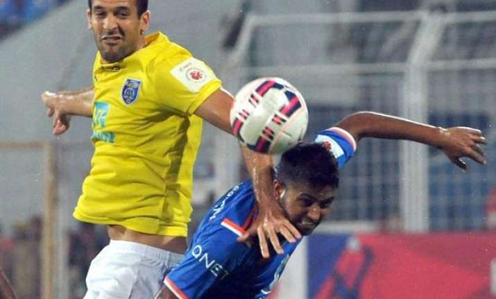 fc goa beat kerala blasters take top spot