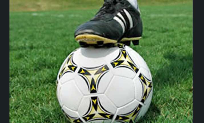 i league ten man churchill hold mahindras 1 1