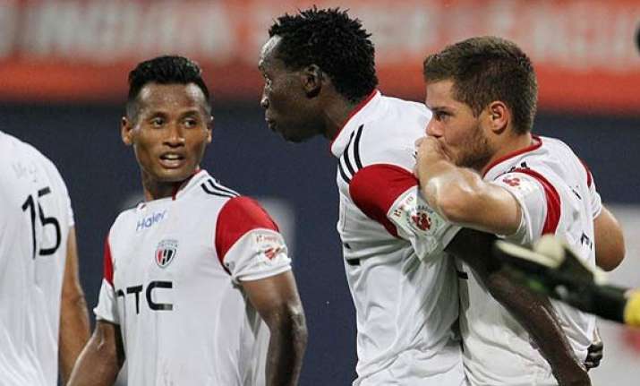 isl northeast united stun 9 man mumbai 2 0
