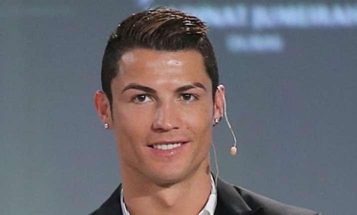 cristiano ronaldo wins bbc overseas sports personality award