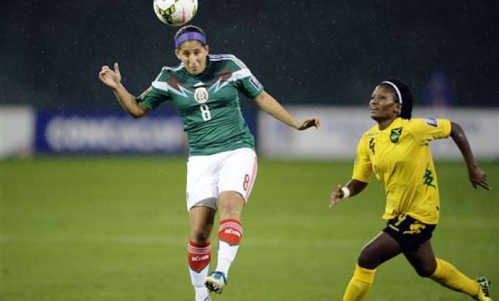 mexico tops jamaica to face us in wcup qualifying