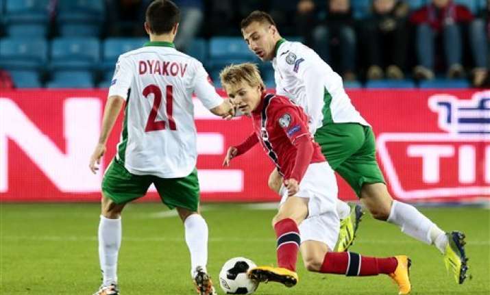 norway s odegaard sets euro qualifier age record