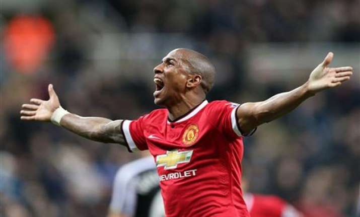 man united leaves it late to beat newcastle 1 0 in epl
