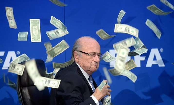 sepp blatter news conference at fifa delayed by british