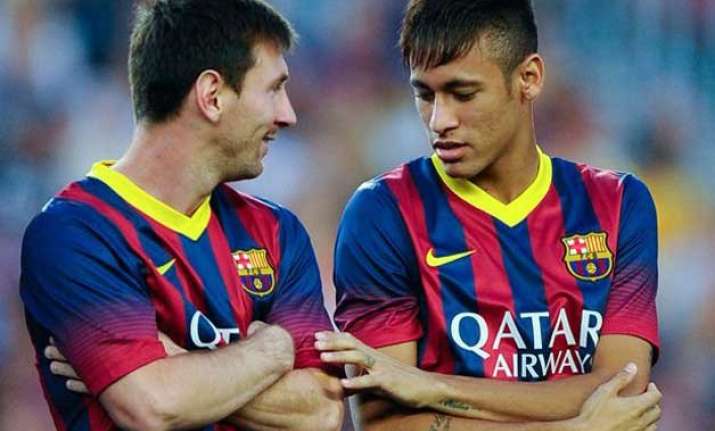 neymar attributes good form to friend messi
