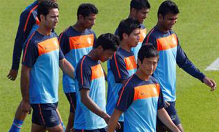 india pakistan to play soccer series in england