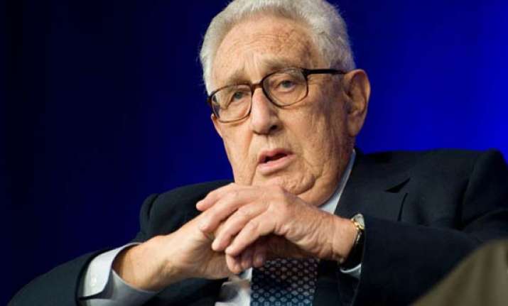 kissinger to help tackle fifa problems