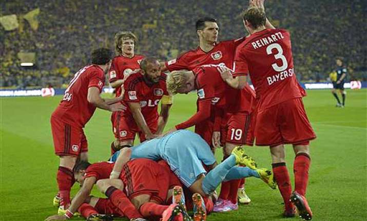 leverkusen beats dortmund 2 0 in bundesliga opener