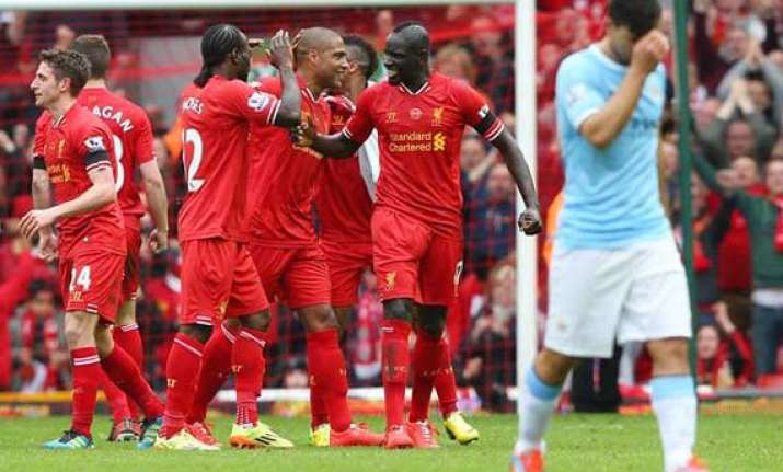 liverpool closes in on premier league title