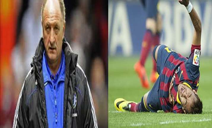 luiz scolari not worried about neymar s fitness