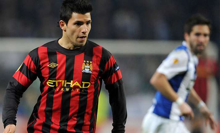 man city wins 2 1 at porto with late aguero strike