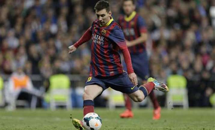 messi hat trick gives barca win at madrid