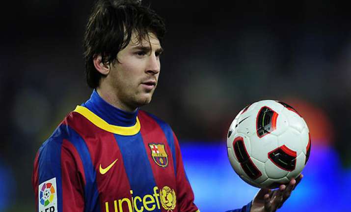 messi to play despite parenthood barcelona coach