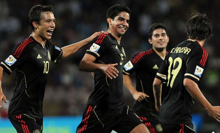 mexico advances in u20 world cup after draw