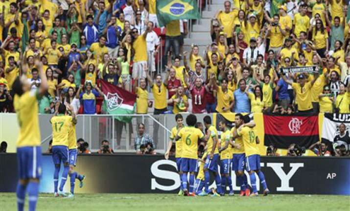 neymar inspires brazil to 2 0 win over mexico