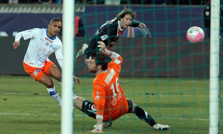 psg draws 2 2 with montpellier in french league