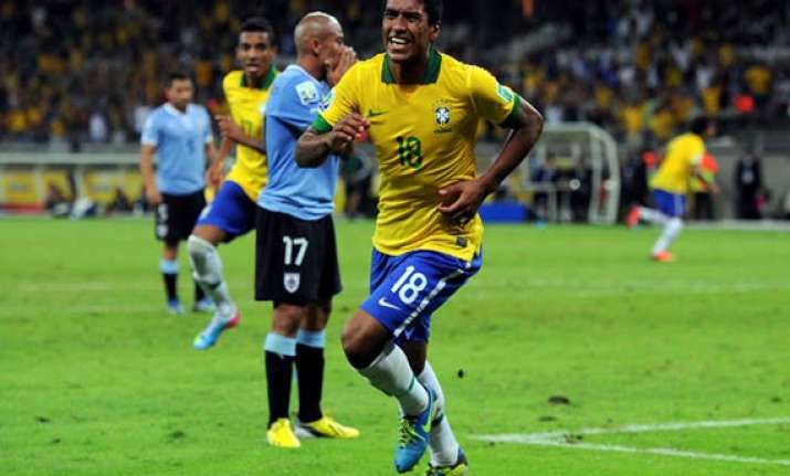 paulinho sends brazil to confederations cup final