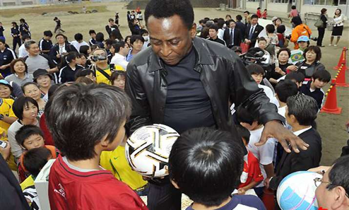 pele says brazil not ready to host world cup