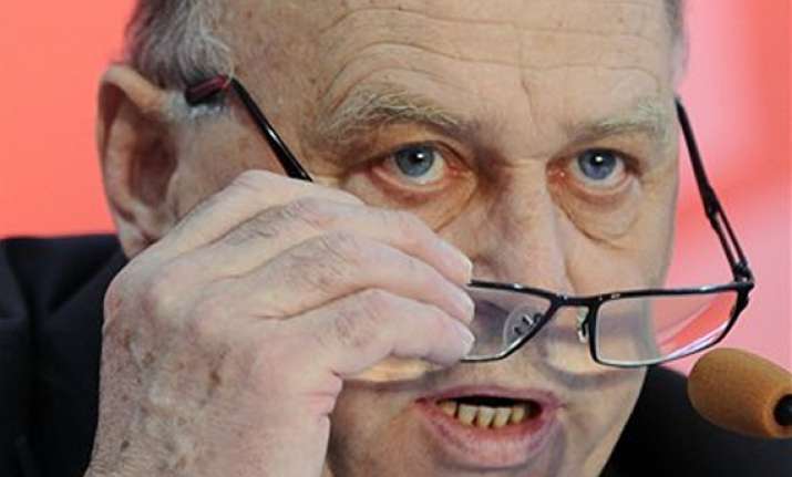 polish fa president to stay on despite euro exit