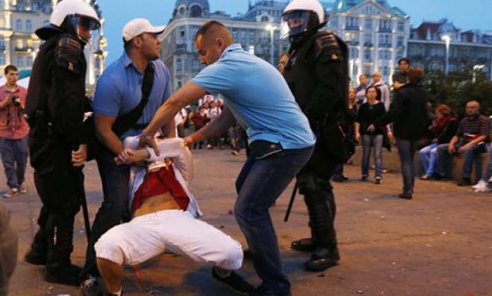 polish police ready for more trouble at euro 2012