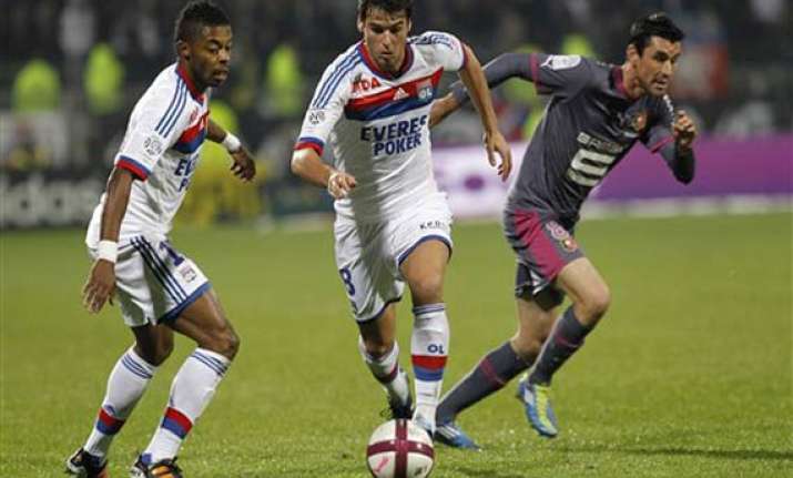 rennes beats lyon 2 1 in french league
