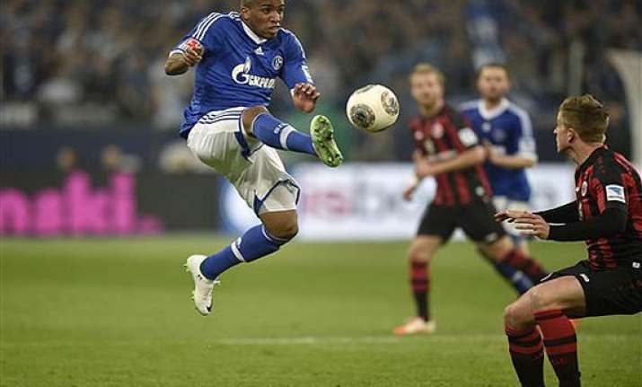 schalke beats frankfurt 2 0 in bundesliga