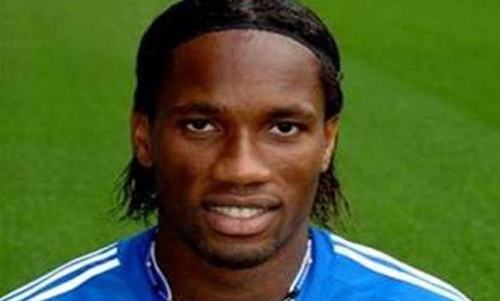 star footballer drogba feels dhoni is a good leader