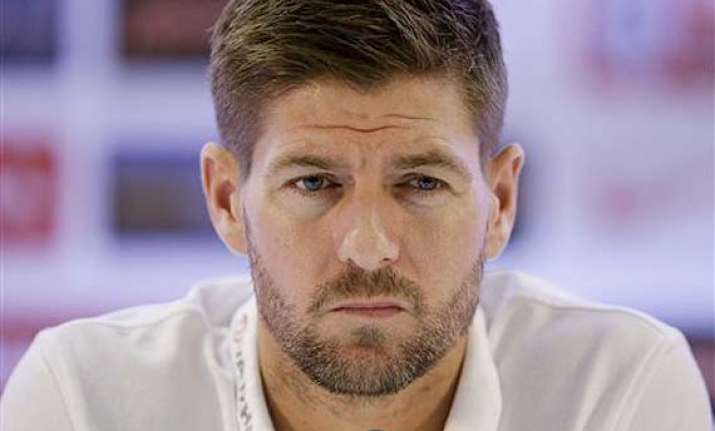 steven gerrard retires from international football