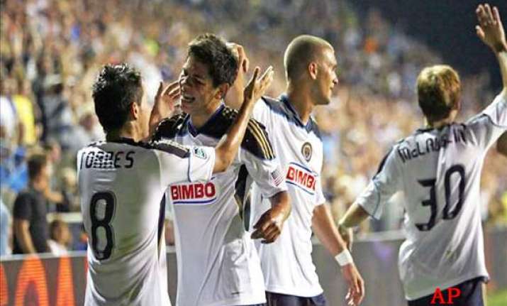 union edges everton in football friendly