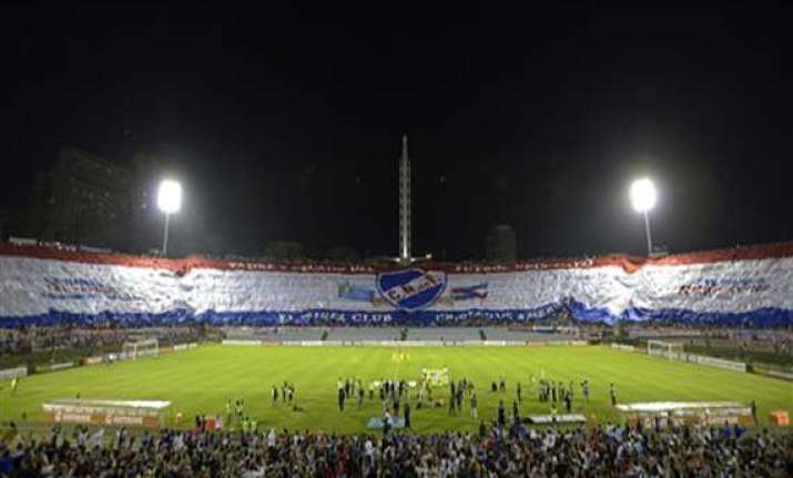 uruguay soccer leaders quit in fan violence crisis