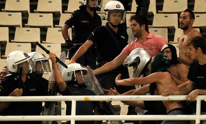 violence halts panathinaikos maccabi twice
