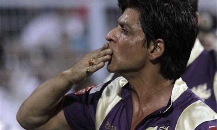 will buy kolkata franchise of new football league shah rukh