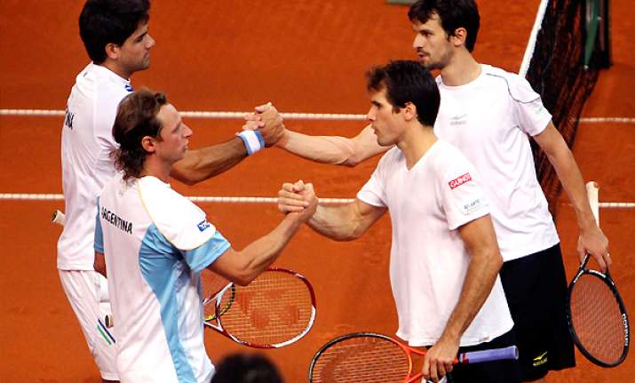 argentina beats germany 4 1 in davis cup