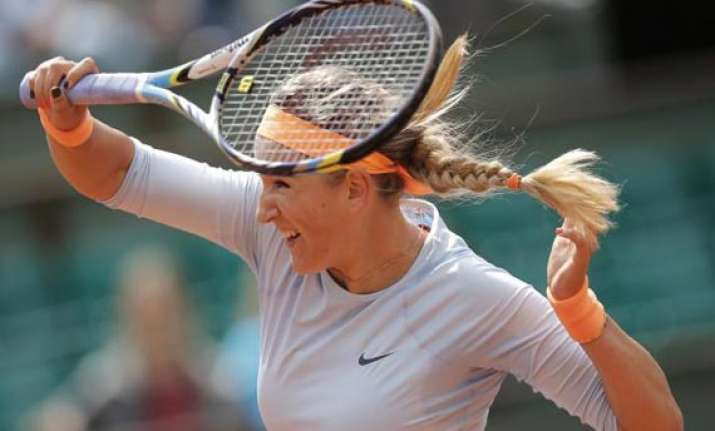 azarenka advances to 2nd round at french open