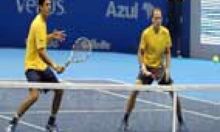 brazil lead ecuador 2 1 in davis cup