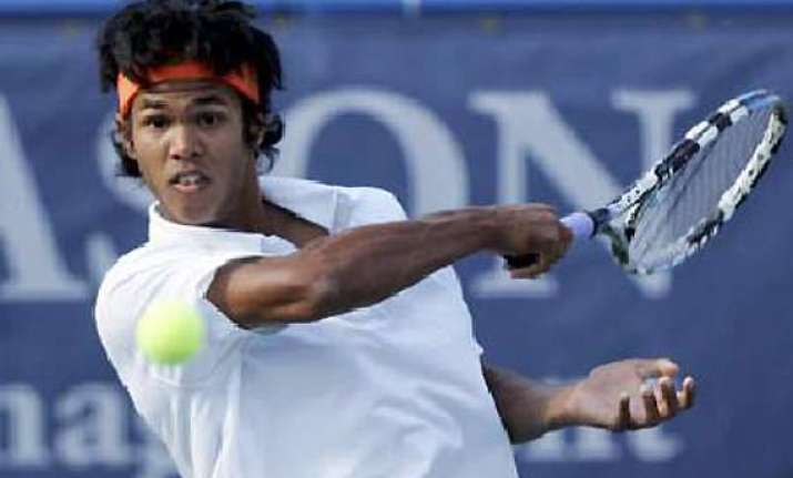 citi open somdev shocks defending champ dolgopolov