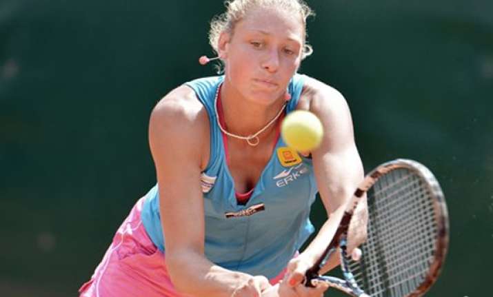 cornet beats wickmayer to win gastein ladies