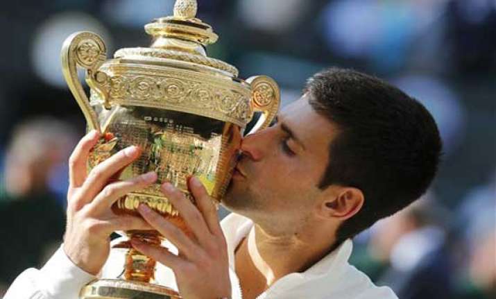 djokovic wins wimbledon singles crown
