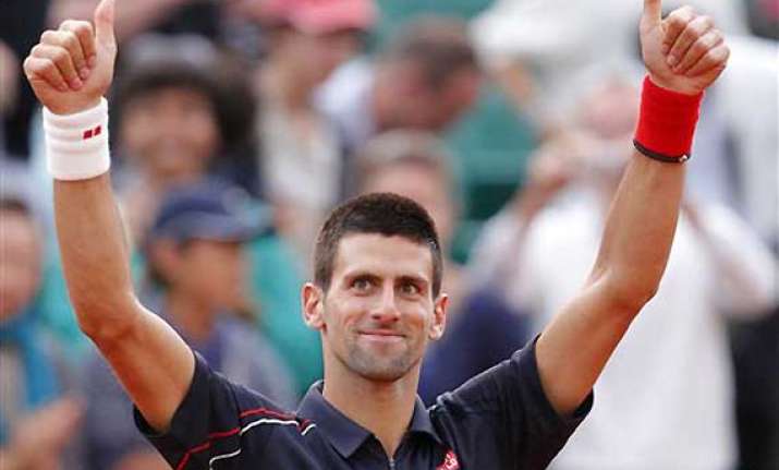 djokovic advances to 4th round at french open
