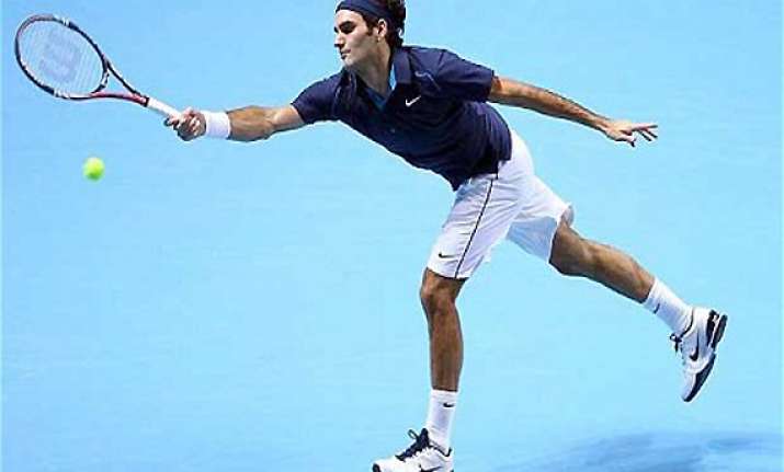 federer beats fish 6 1 3 6 6 3 at atp finals