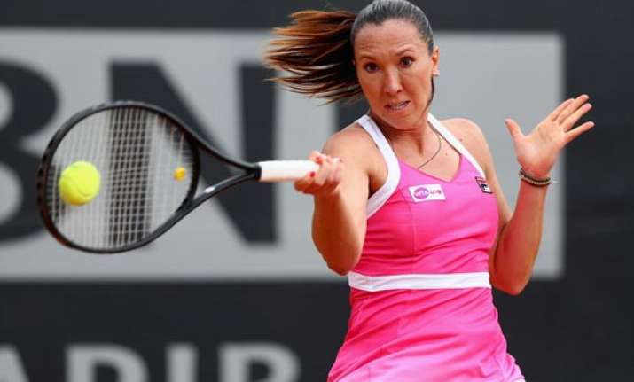 french open former no. 1 jelena jankovic advances