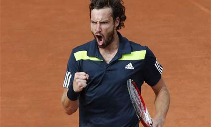 gulbis finds inner comfort and french semis