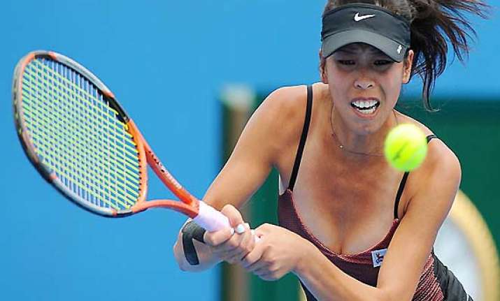 hsieh niculescu lose in 2nd round at strasbourg
