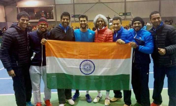 davis cup india win advance to world group play offs